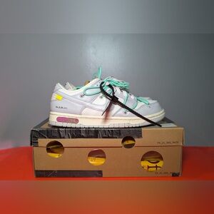Size 7.5 - Nike Off-White x Dunk Low Lot 04 of 50